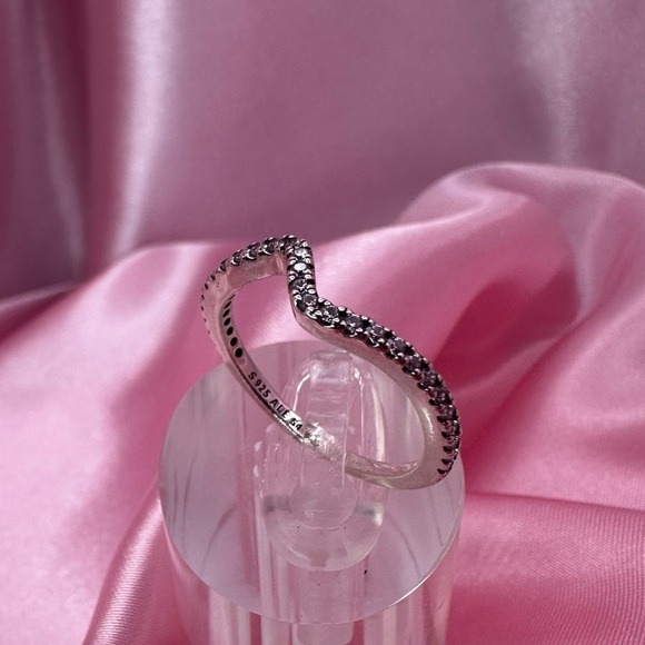 Pandora Sparkling Wave Ring – Sterling Silver 925 w/ Clear Cubic Zirconia w/Box - Picture 5 of 13